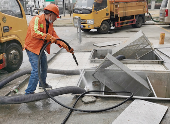 尉犁隔油池清理